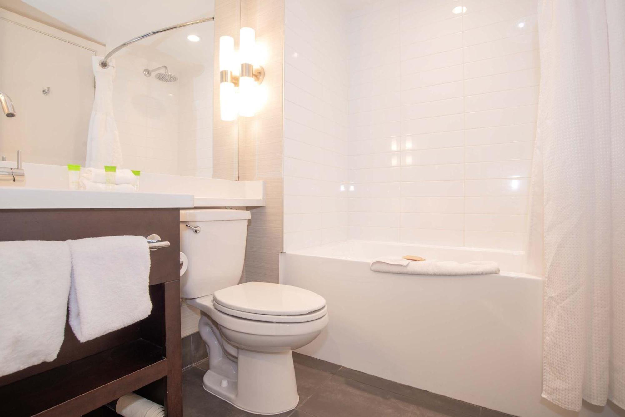 Sandman Hotel Abbotsford Airport Εξωτερικό φωτογραφία