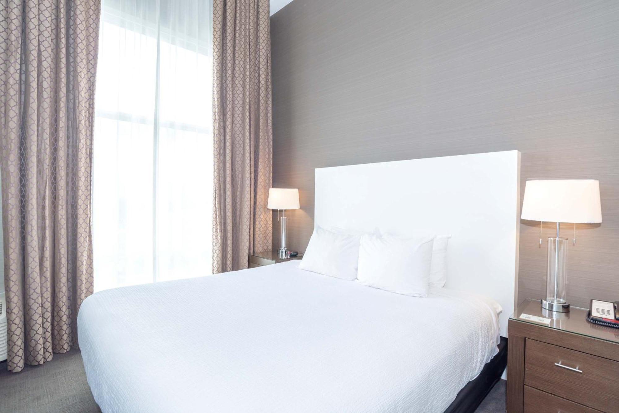 Sandman Hotel Abbotsford Airport Εξωτερικό φωτογραφία