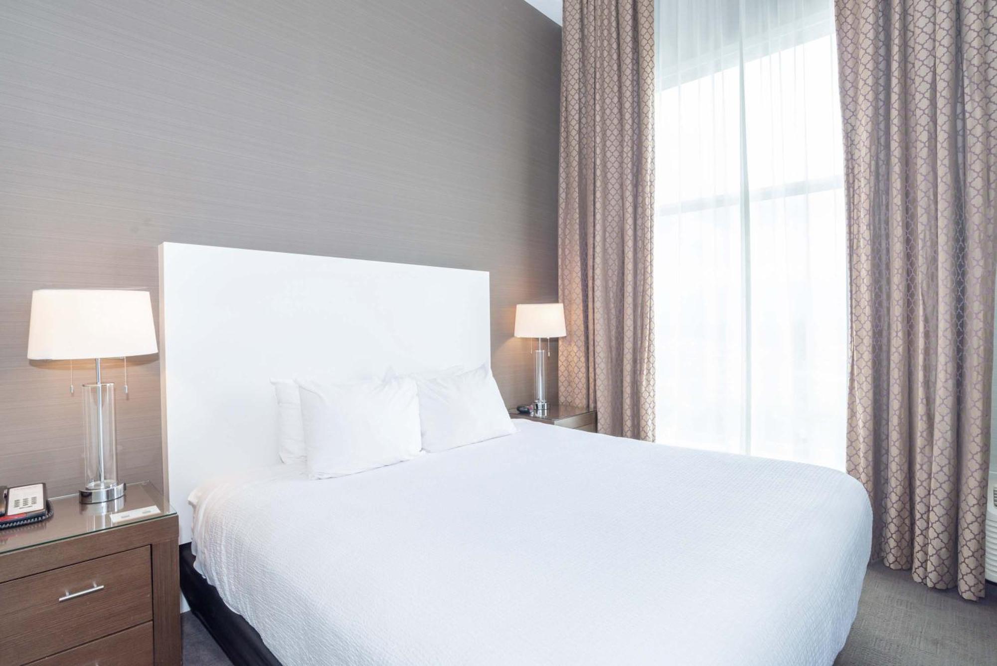 Sandman Hotel Abbotsford Airport Εξωτερικό φωτογραφία